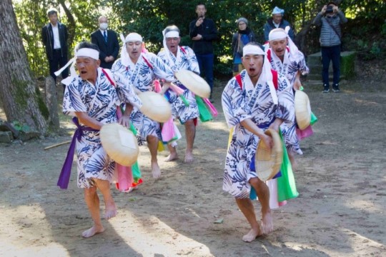 v003001019)笠踊りctop.jpg