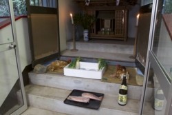 v003001009)大祭の神前供物.jpg