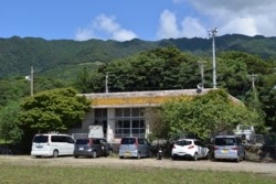 v006001001)集落行事は生活館で.JPG