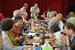 v006001014)敬老会会食.jpg