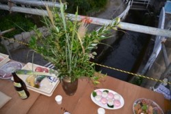 x002001010)月拝みのお供え.JPG