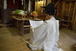 x003001014)益救神社宮司祝詞奏上.jpg