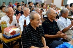 x006001013)楽しむ敬老舎.jpg