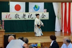 x006001014)お祝いの踊り.jpg