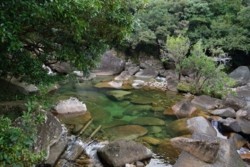 m_p001001008)小田汲川水源.jpg