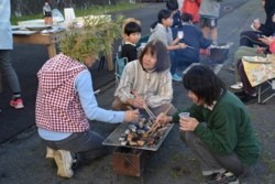 m_t002002017)魚を焼く.jpg