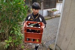 m_p005004008)空ビン回収箱.jpg