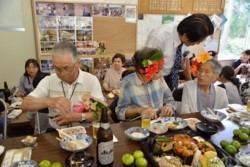 m_p007003013)会食敬老者.jpg