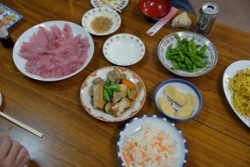 m_t002005015)参拝者振舞い.jpg