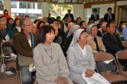m_t004002013)記念講演聴衆.jpg