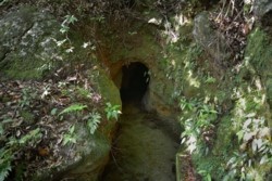 m_t004003007)水路隧道上流口.jpg