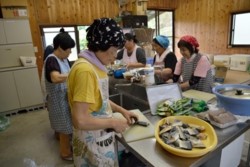 m_t005003018)切払い慰労会準備.jpg