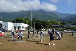 m_t007002002)区民多数の準備作業.jpg