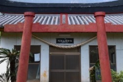 m_q004001004)弓矢八幡正面.jpg