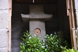 m_q004001017)正八幡祠内.jpg