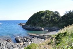 m_q004001024)えびす様下出尻の浦.jpg