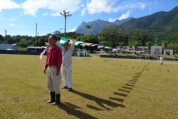 m_q007002002)運動広場準備.jpg