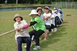 m_q007002013)綱引き.jpg
