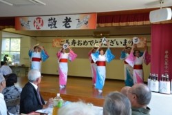 m_q007003007)婦人会踊り⓵.jpg