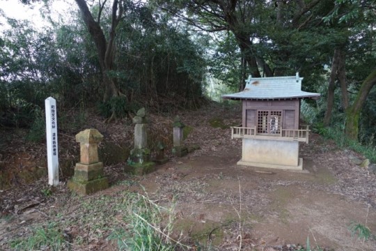 e004007001_02034.JPG