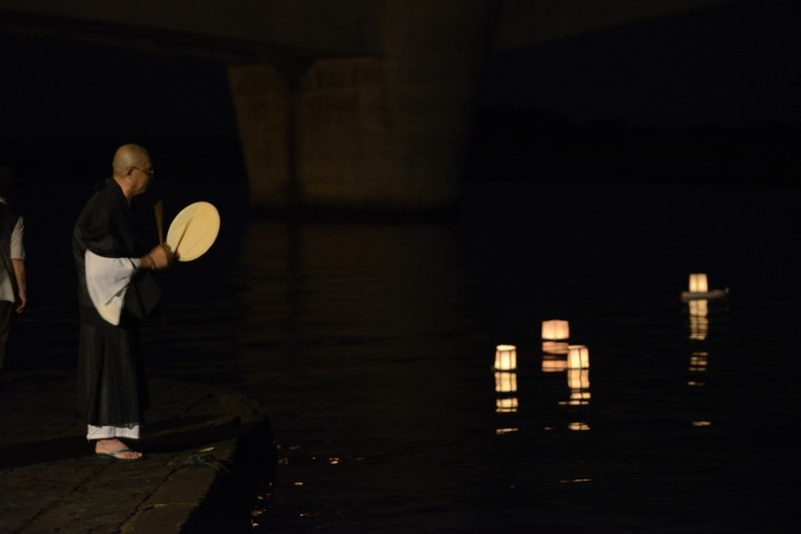 m002005001_DSC0404.jpg